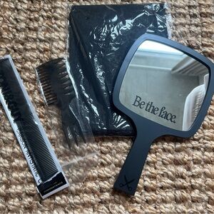 Lebron James the Shop Barbershop Mirror comb and cape
